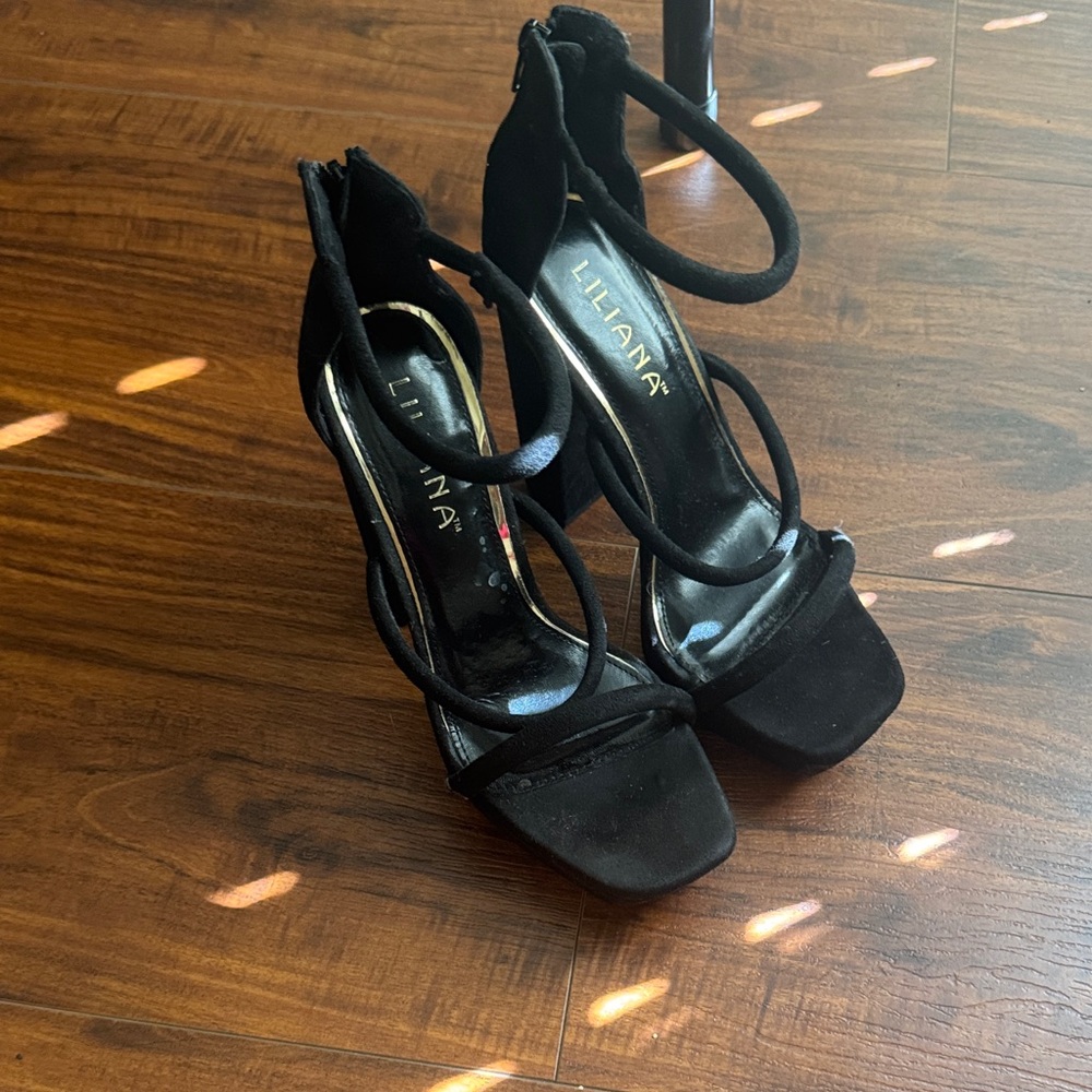 Liliana Elegant Black Strappy Heels